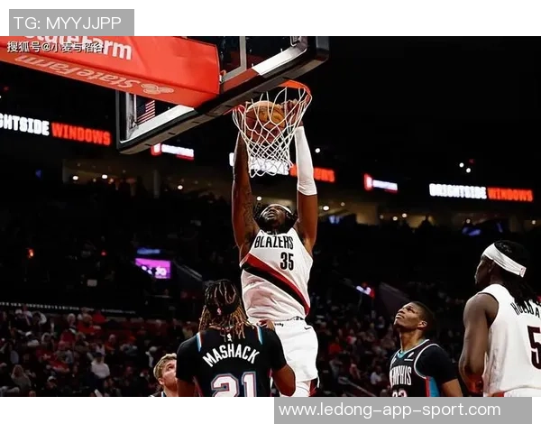 开拓者三名中锋缺阵鹈鹕领先里斯表现低迷普尔替补贡献13分