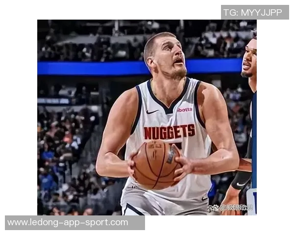 约基奇统治力显著近两赛季三双次数领跑联盟末节表现同样出色 约基奇统治力显著近两赛季三双次数领跑联盟末节表现同样出色